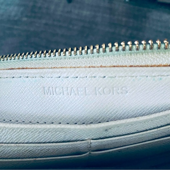 Michael Kors White Large Zip Wallet with Brown MK Logo Print - Picture 9 of 10